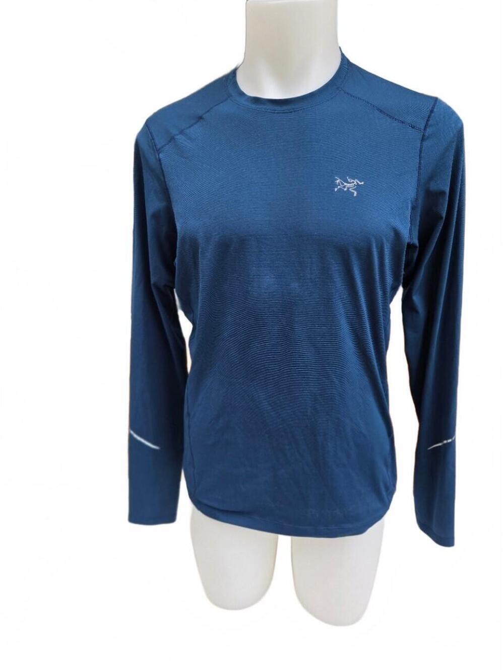 Arc’teryx Men’s Blue Technical Long Sleeve Shirt M | Gorpcore Outdoor